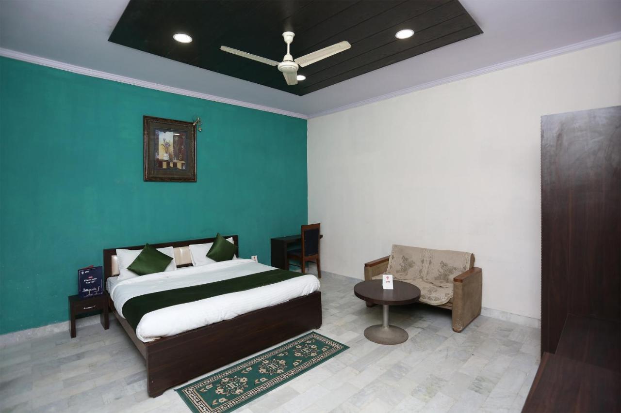 Oyo 14543 Royal Palace And Banquets Mathura Exterior photo