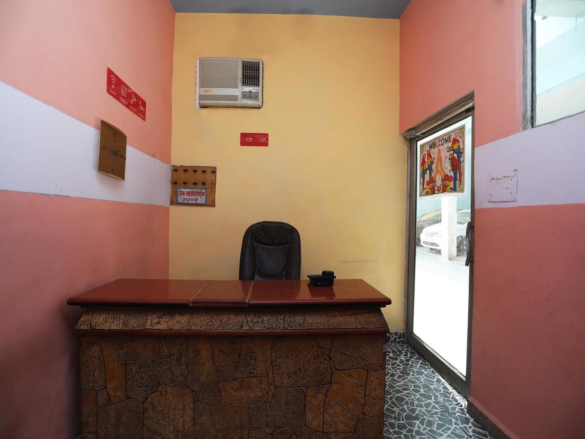 Oyo 14543 Royal Palace And Banquets Mathura Exterior photo